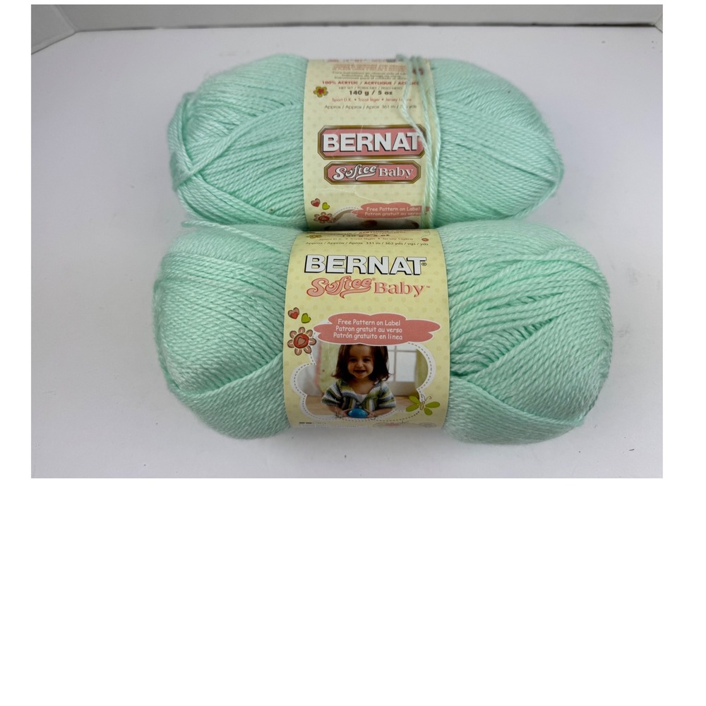 Bernat Softee Baby Yarn Mint 02004 Light 3 Sport DK Acrylic 2 Skeins 5oz 362yd